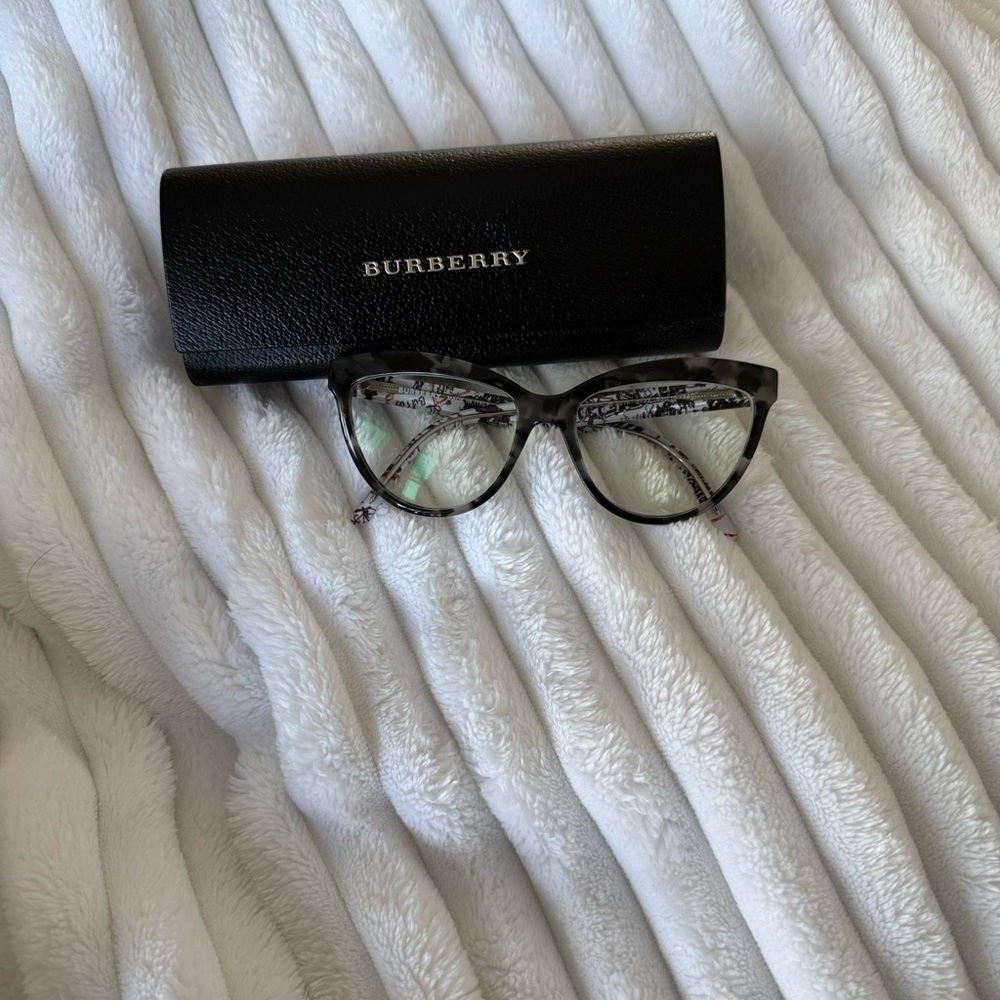 Burberry Women’s Tortoiseshell Glasses - Black/Grey